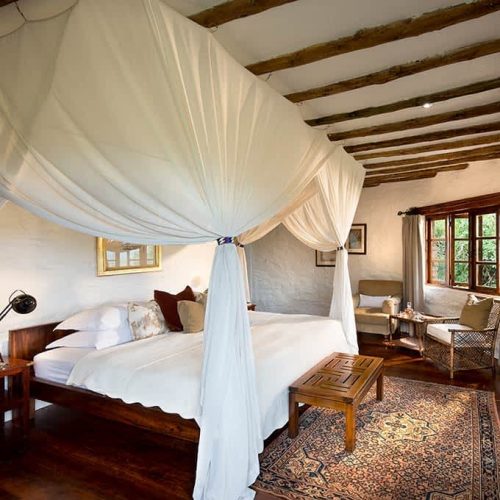 kleins-camp-luxury-cottage-serengeti-small